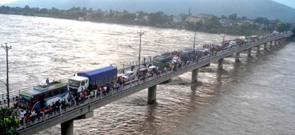 नारायणी नदीमा ठूलो बाढी, चितवन र नवलपरासीमा उच्च सतर्कता जरूरी