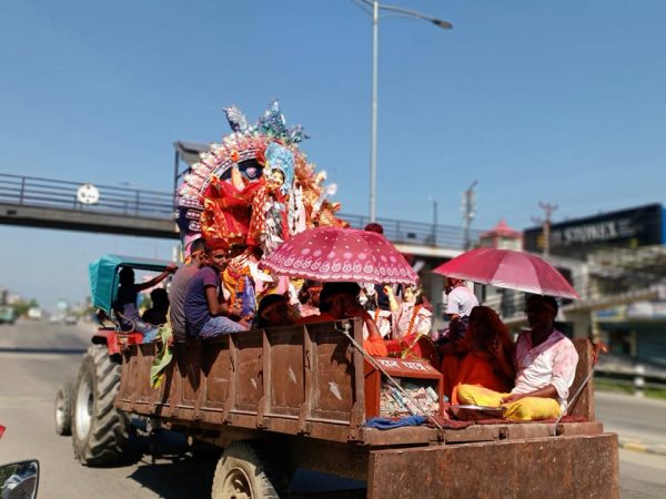 शहर परिक्रमा गराइयाे दुर्गा प्रतीमा, आजै विसर्जन गरिने