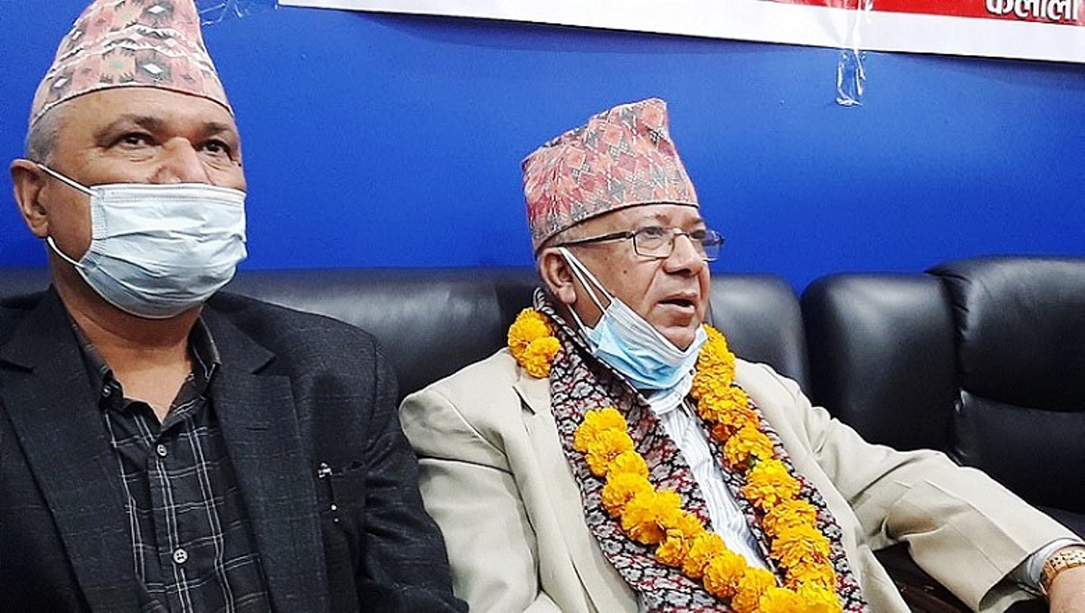 ओलीले न्यायाधीशहरुको राजीनामा माग्नु जायज होइन : माधव नेपाल