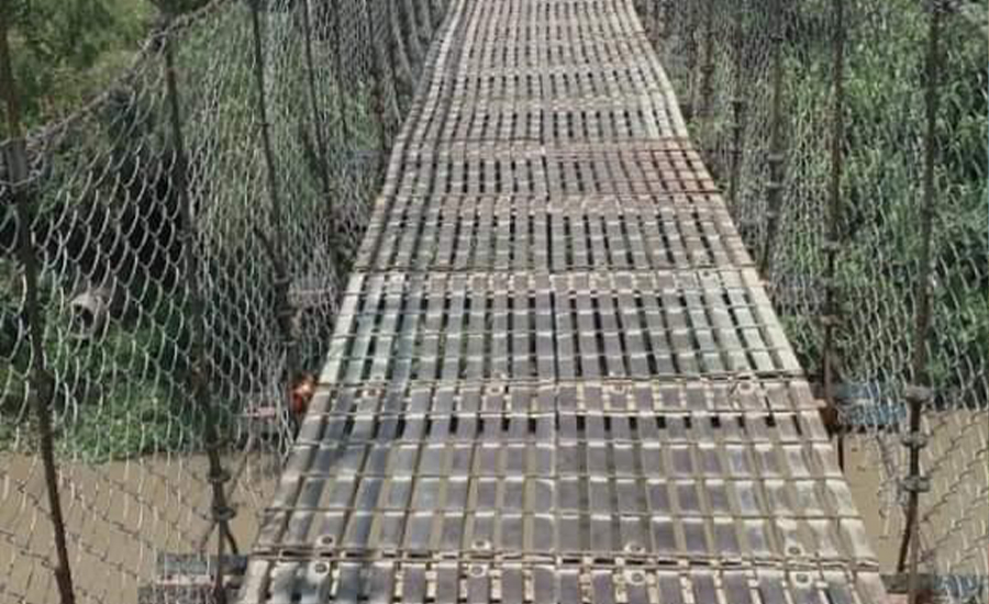 पक्की पुल र सडक नबन्दा झोलुङ्गेमै बिरामी