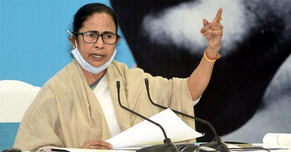मोदी कांग्रेसका कारण थप शक्तिशाली हुँदैछन् : ममत बनर्जी