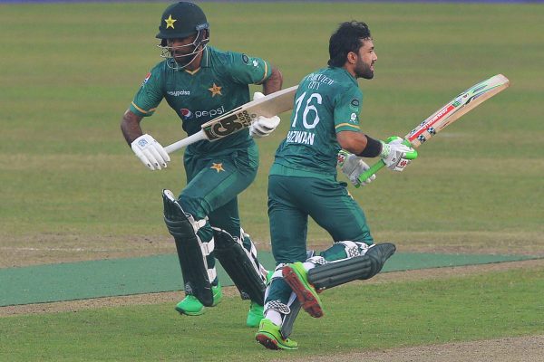 दोस्रो एकदिवसीय क्रिकेटमा पाकिस्तान विजयी