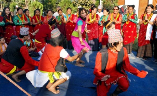 काठमाडौं प्रहरीले भन्यो- २४ सै घण्टा देउसीभैलो खेल्नोस्, सुरक्षा दिन तयार छौँ