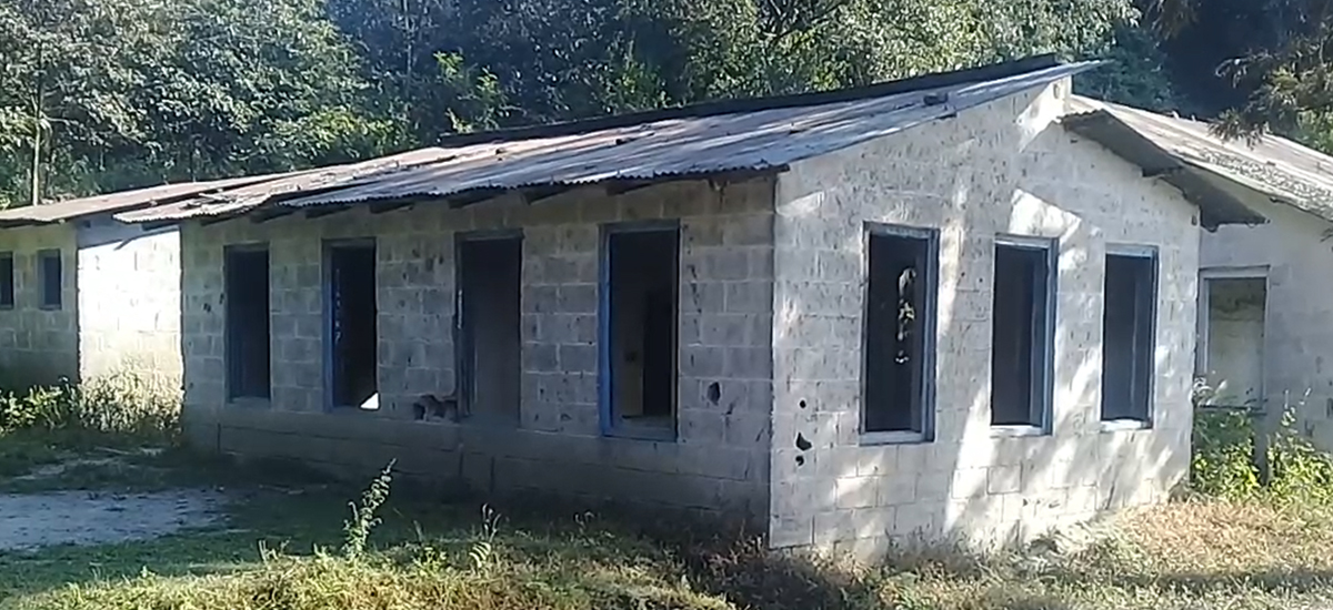 लथालिंग बालगृह : झारले छोपियो भवन, शौचालय देख्दै घिन लाग्छ