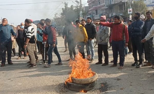 अर्जुन हत्या प्रकरण : आफन्तले आठबुँदे माग राखी गाउँपालिका कार्यालय बन्द गराए