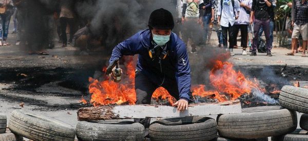 म्यानमार सेनाद्वारा बर्बर यातानापछि ४० जनाको सामुहिक हत्या