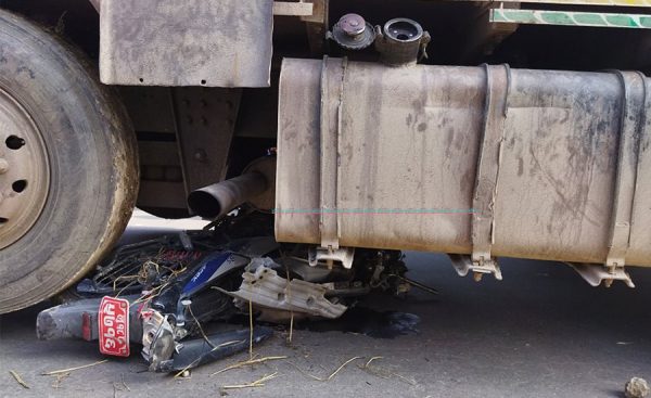 भारतीय ट्रकले मोटरसाइकललाई ठक्कर दिँदा रुपन्देहीमा एक जनाको मृत्यु