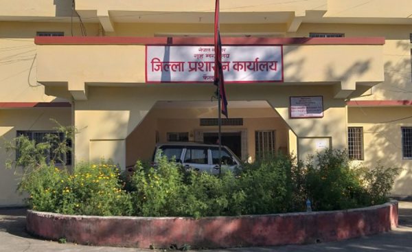कर्मचारीमा कोरोना देखिएपछि कैलाली प्रशासनको सेवा स्थगित