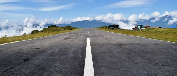 तुम्लिङटार विमानस्थलमा तीन सातापछि उडान
