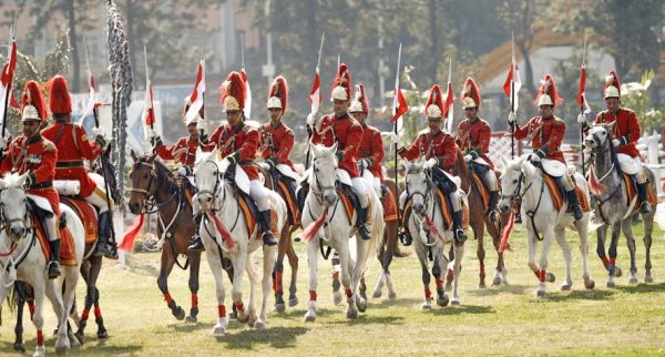 काठमाडौं उपत्यकामा घोडेजात्रा मनाइँदै, राहदानी र बैंकको सेवा खुलै रहने