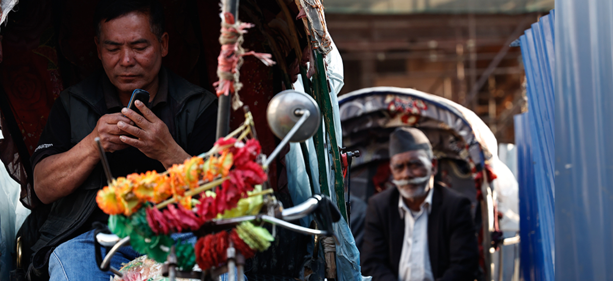 जसले जोगाएका छन् हराउँदै गरेको रिक्साको अस्तित्व (फोटो फिचर)