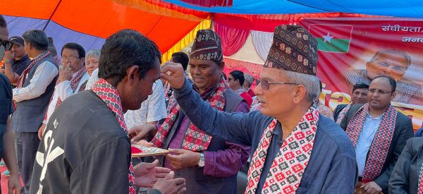 हाम्रो संसदीय व्यवस्था भेडाबाख्रा किनबेचजस्तो भयो : डा. बाबुराम भट्टराई