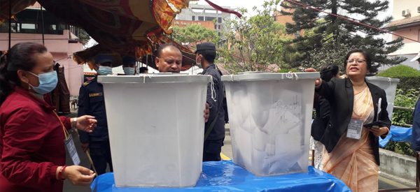 बारको ११ केन्द्रको मतगणना सकियो, अध्यक्षमा घिमिरेको अग्रता