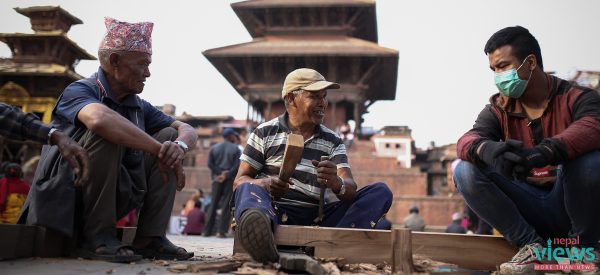 यसरी बनाइँदै छ बिस्का जात्राका लागि भैरवनाथको तीनतले रथ (तस्वीरहरू)