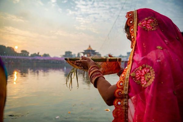 उदाउँदो सूर्यलाई अर्घ्य दिँदै चैते छठ सम्पन्न