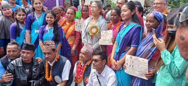 सिन्धुलीको मुसहर बस्तीबाट भूमिहीन दलितलाई लालपूर्जा वितरण शुरु