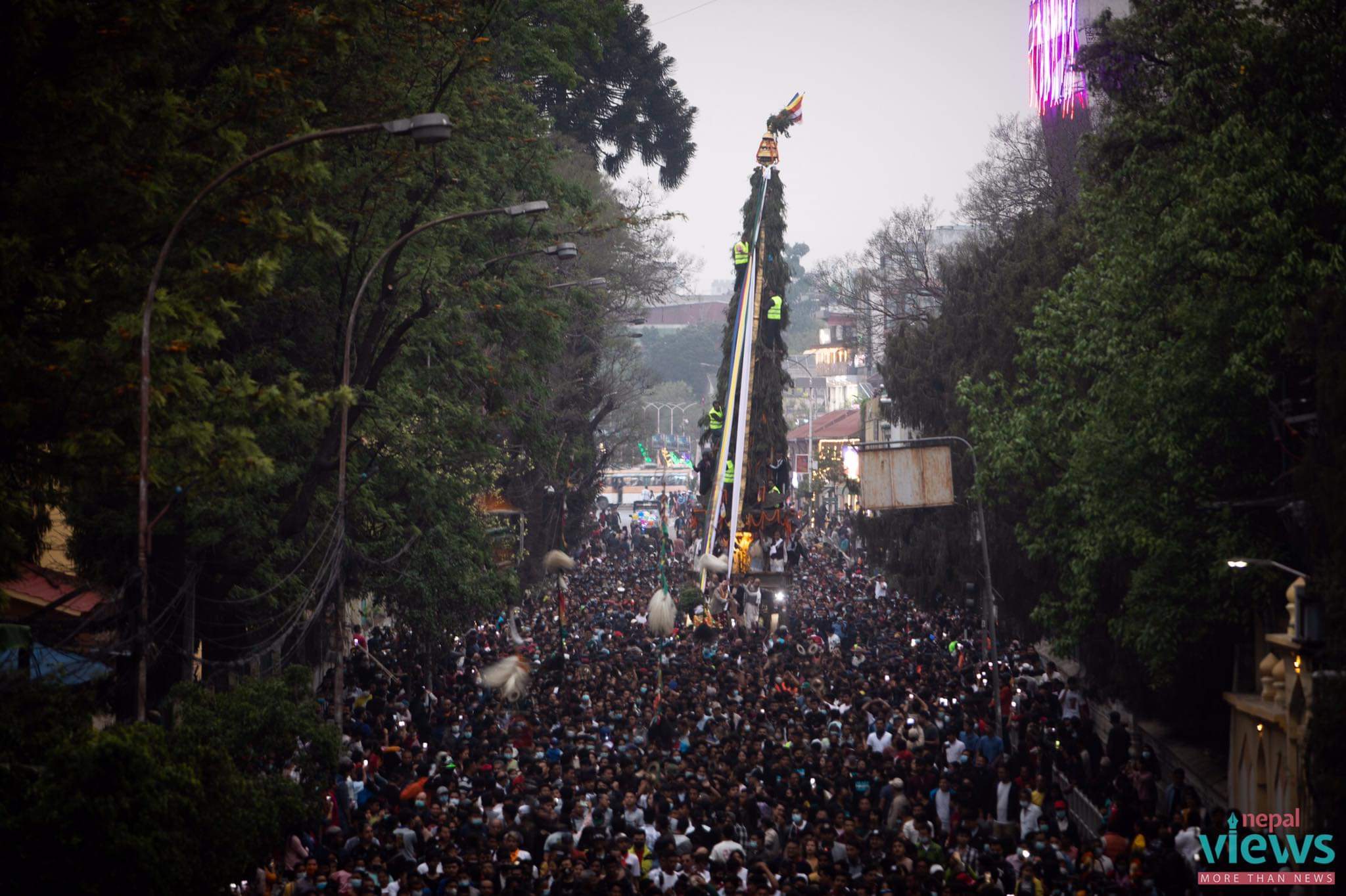 सेतो मच्छिन्द्रनाथको रथयात्रा शुरु