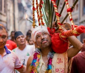 २७ वर्षीका सुजन बाग श्रेष्ठले पहिलो पटक जिब्रो छेड्ने