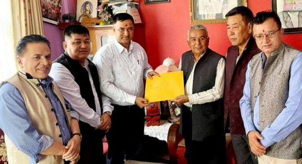 कांग्रेस चितवनले भन्यो- मेयर हामीले पाउनुपर्छ, यो अन्तिम बटमलाइन हो