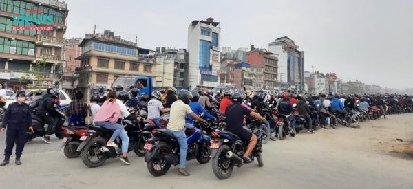 आज बिहानैदेखि सबै पेट्रोल पम्प खुल्यो, पेट्रोलियम सहज