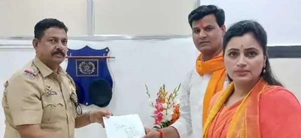 धर्म र जातका आधारमा दुश्मनी बढाएको आरोपमा भारतमा सांसद दम्पती पक्राउ
