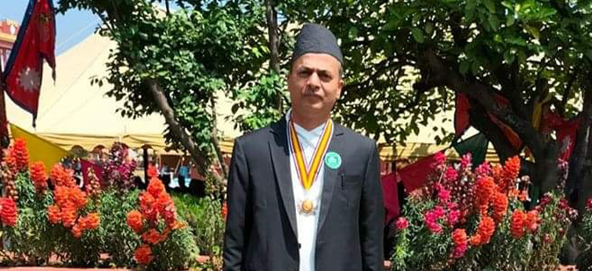 निर्माण व्यवसायी न्यौपाने सम्मानित