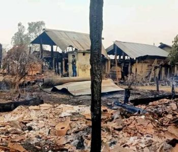 फागुनयता ताप्लेजुङमा सोह्र घर जलेर नष्ट