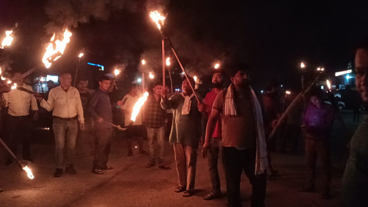 सर्वोच्च अदालतको फैसलाविरुद्ध बारामा प्रदर्शन