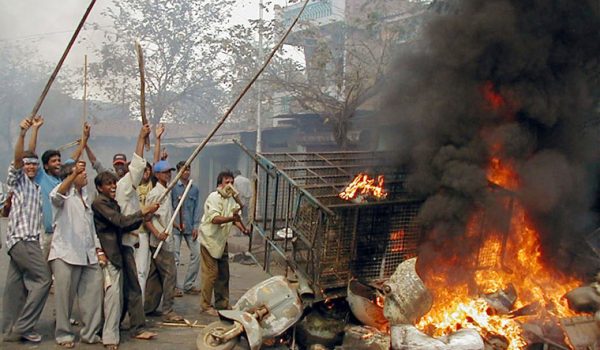गुजरातको दंगा आरोपमा प्रधानमन्त्री मोदीलाई सफाइ