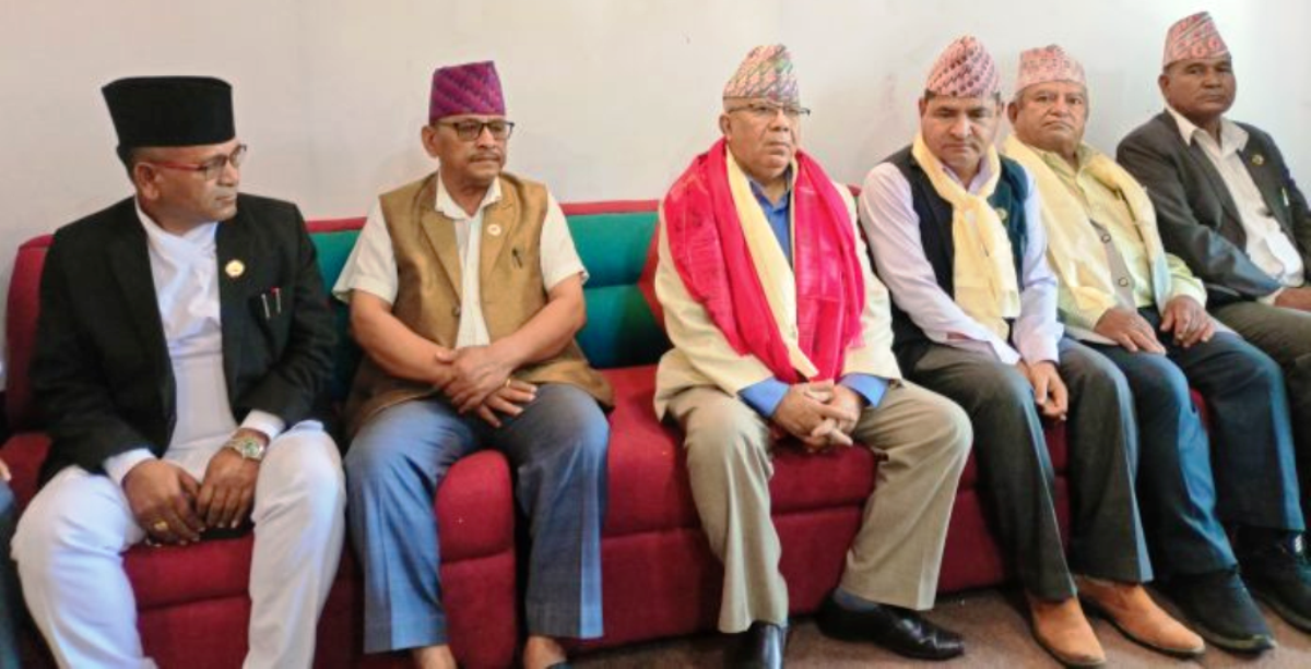 चुनाव चिह्न अस्पष्ट हुँदा कम सिट जित्यौँ : माधव नेपाल