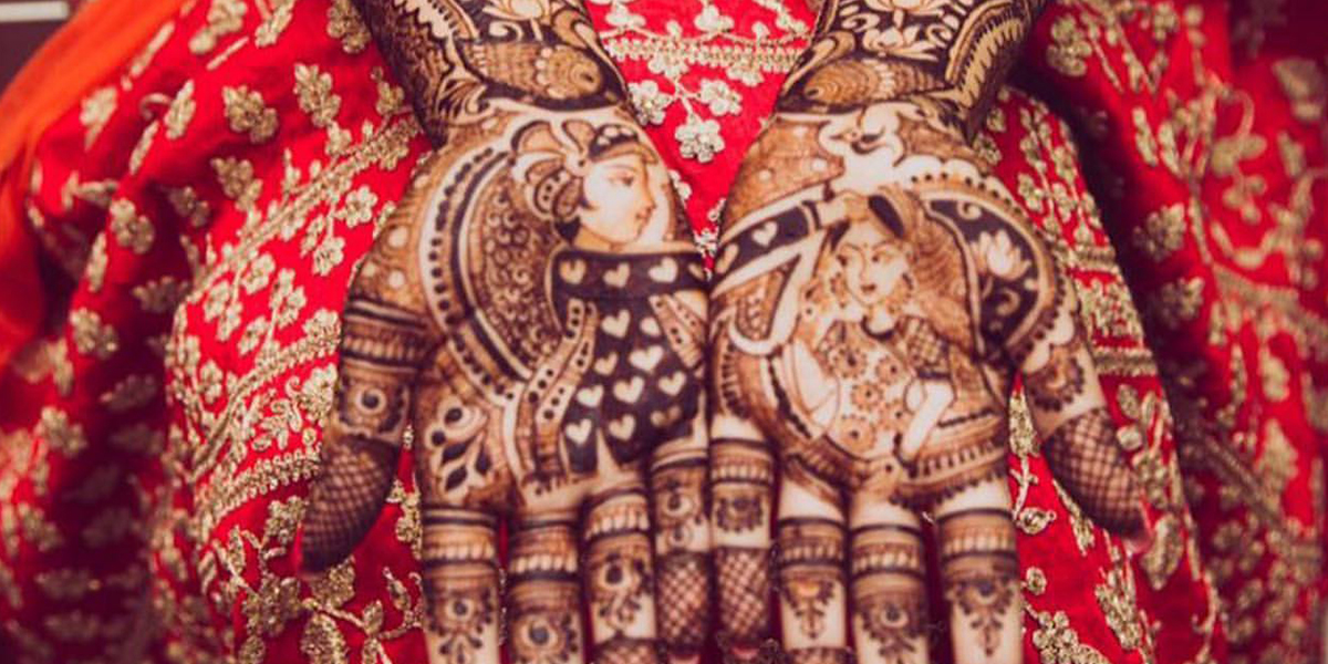 आफैसँग विवाह गर्दै एक भारतीय युवती