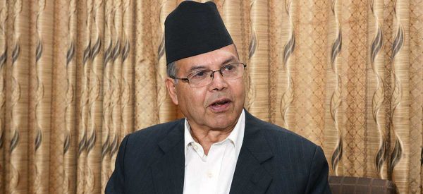 झलनाथ खनालले मागे प्रधानमन्त्रीको राजीनामा