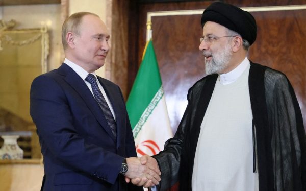 द्विपक्षीय सम्बन्ध सुदृढ बनाउन रूस र इरान सहमत