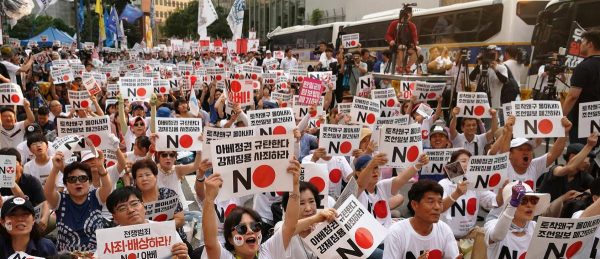 जापानी प्रधानमन्त्रीलाई कोरियाली विदेशमन्त्रीले सम्झाए यौनदासीका मुद्दा