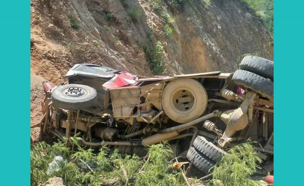 फिदिममा सेनाको गाडी दुर्घटना, १५ जना घाइते