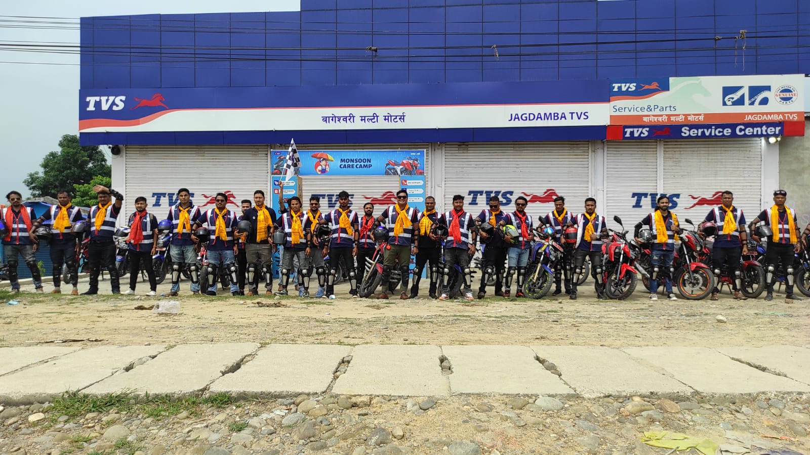 टीभीएसद्वारा धनगढी क्षेत्रमा ४० जना राइडरका साथमा एओजी राइडको आयोजना 