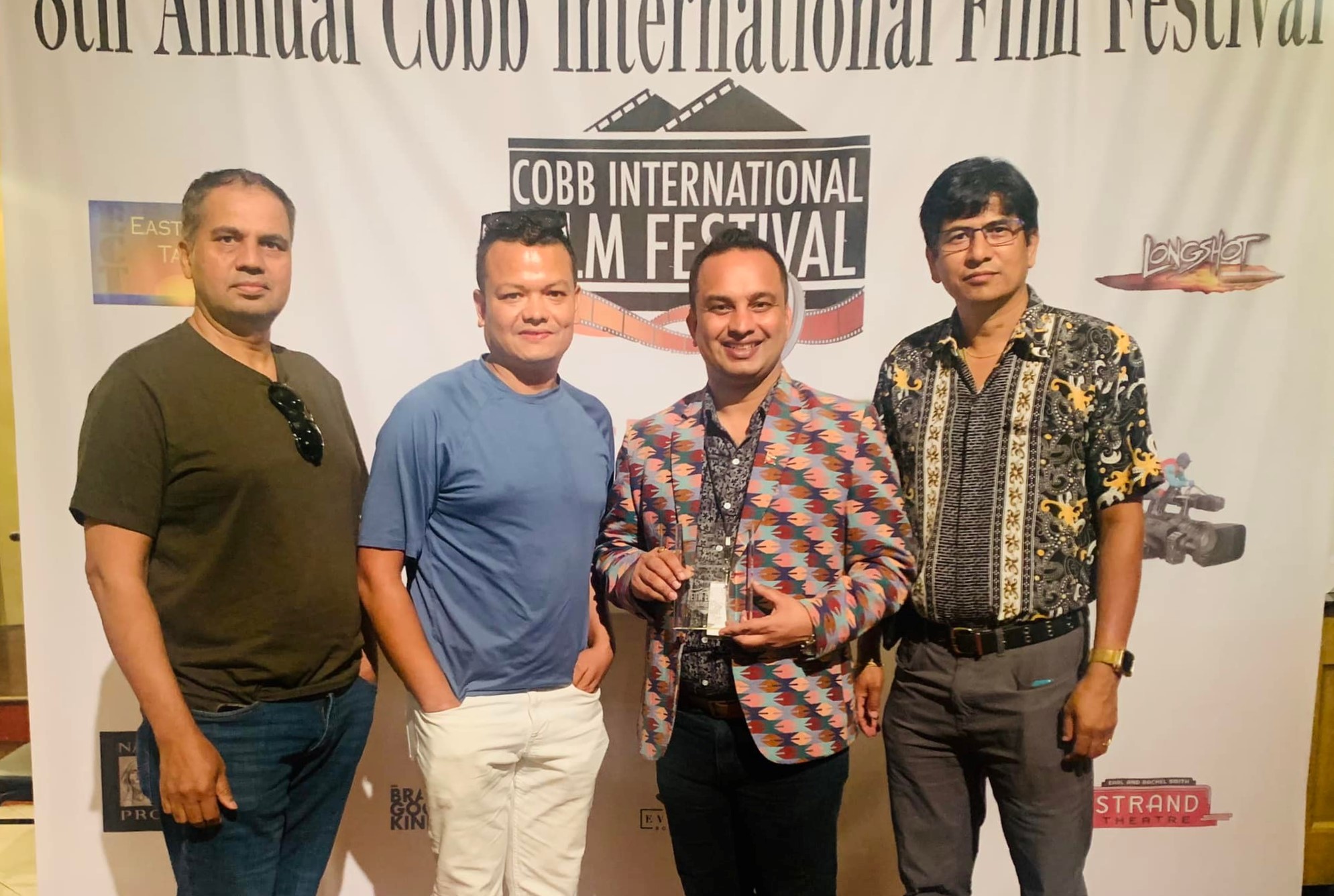 पाण्डेको डकुमेन्ट्री ‘सहायक श्रीमान’ले अमेरिकामा जित्यो उत्कृष्ट अवार्ड