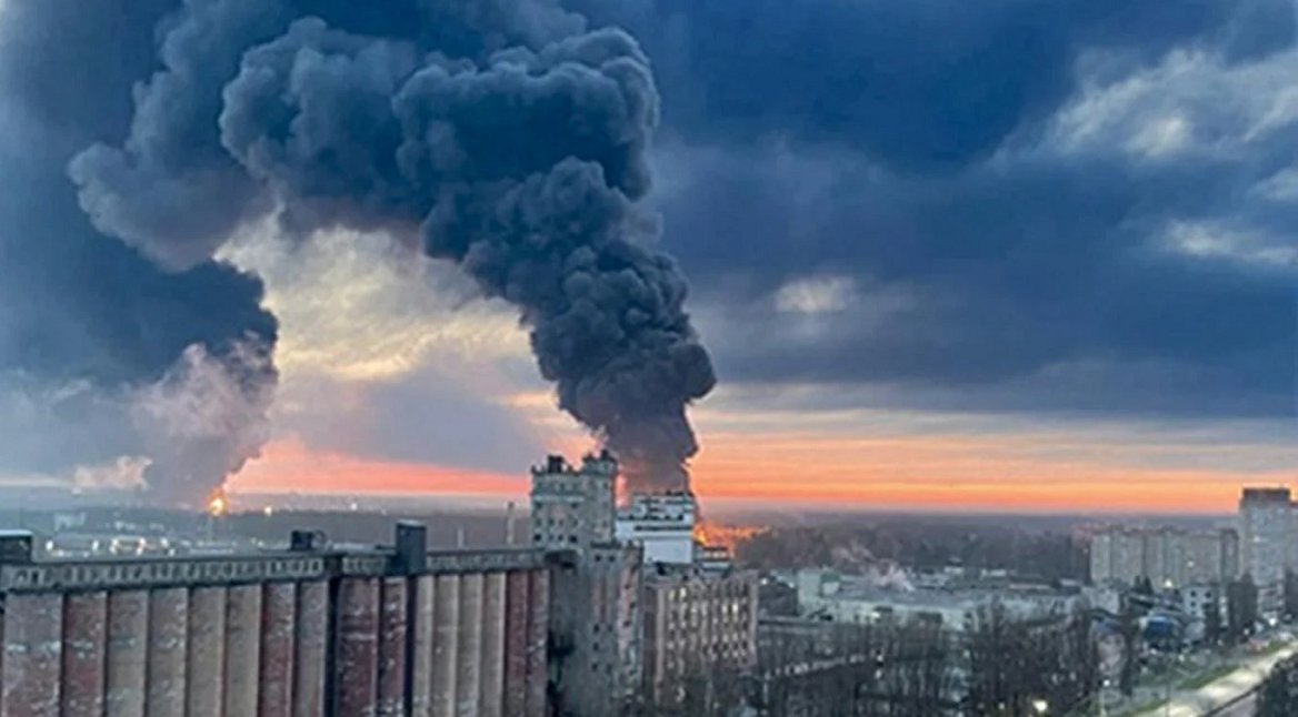युक्रेनको राजधानी किभमा श्रृङ्खलाबद्ध विस्फोट, थुप्रै भवनमा आगलागी