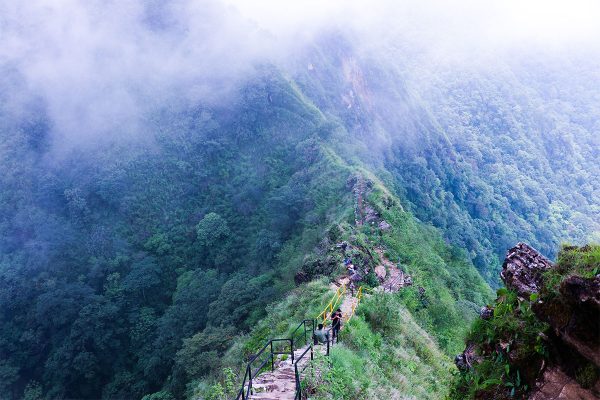 काठमाडौंले नदेखेको मन लोभ्याउने मकवानपुरको लटारम्मेश्वर (तस्बिरहरू)