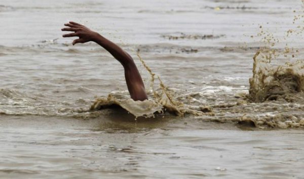 पौडी खेल्ने क्रममा डुबेर दुई बालकको मृत्यु