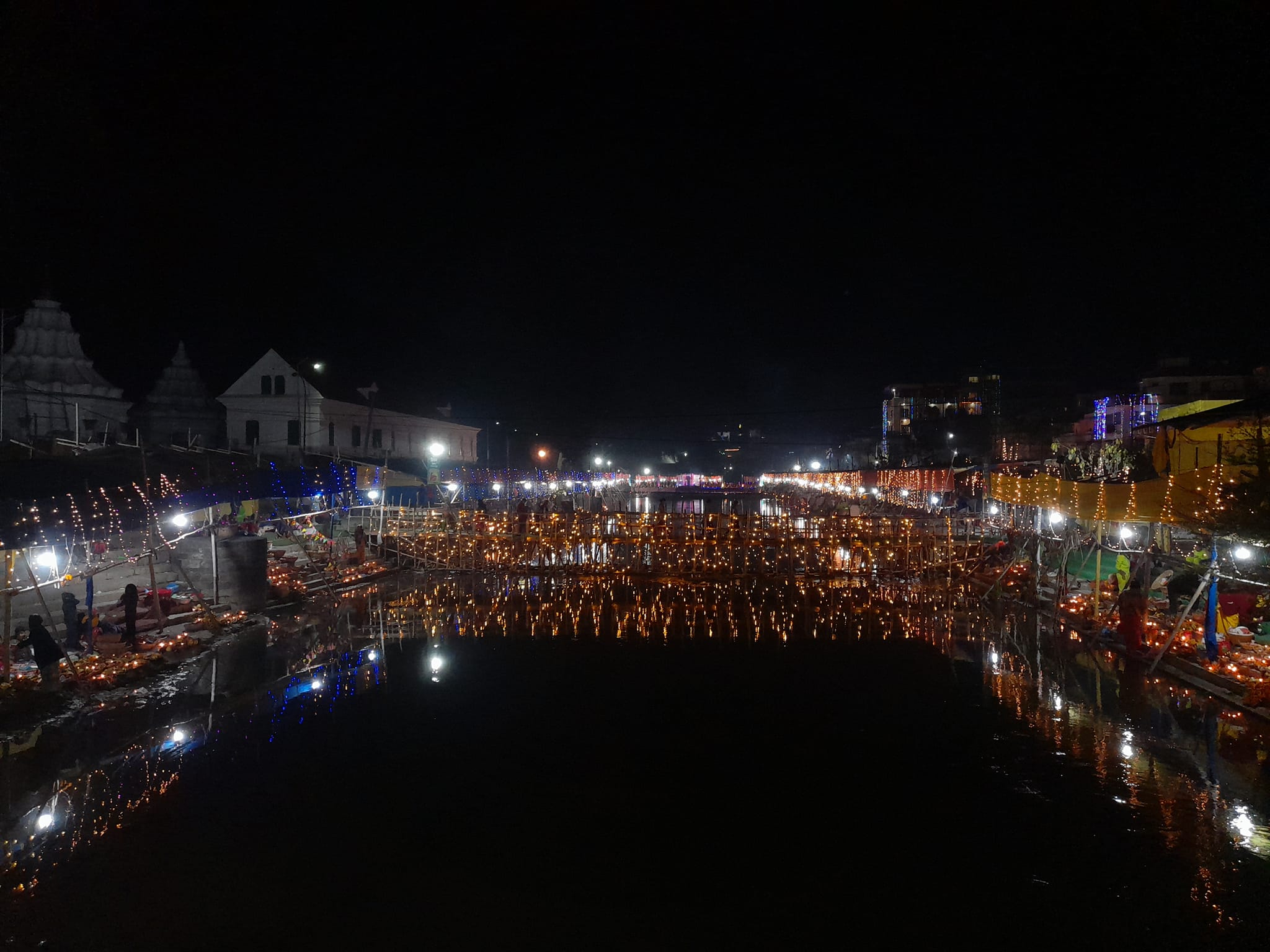 उदाउँदो सूर्यलाई अर्घ्य दिएर छठ पर्वको समापन गरिँदै