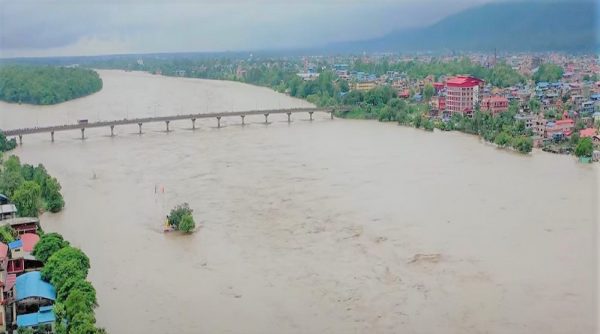 नारायणीको उत्तरी भङ्गालोमा पानी फर्काउन थालियो