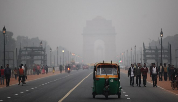 दिल्लीमा बिहानी समयमा वायुको गुणस्तर ‘अति खराब’