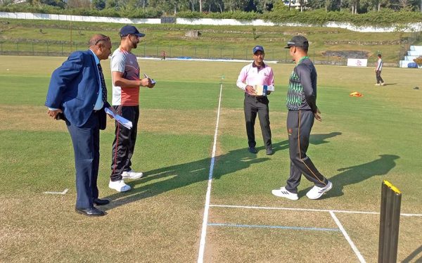 प्रधानमन्त्री कप क्रिकेट सुरु, एपीएफविरुद्ध बलिङ गर्दै आर्मी