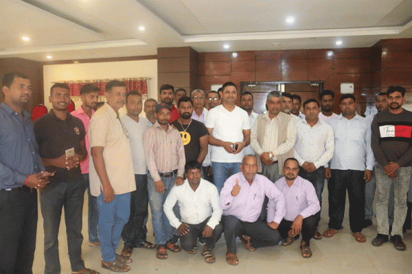 घनश्याम भुसाललाई सहयोग गर्न लुम्बिनी एमालेका ३१ जनाको सामूहिक राजीनामा