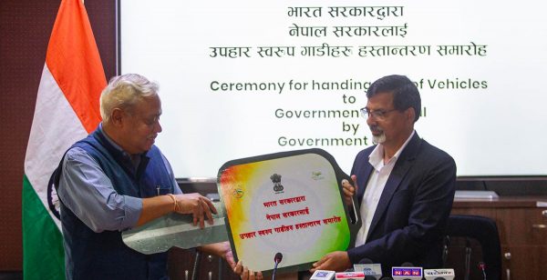 भारत सरकारले निर्वाचनका लागि दियो दुई सय गाडी उपहार