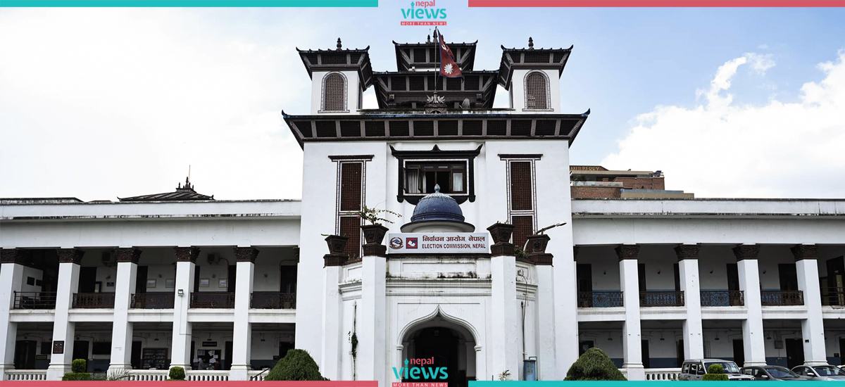 मतदाता नामावली अद्यावधिक गर्दै निर्वाचन आयोग
