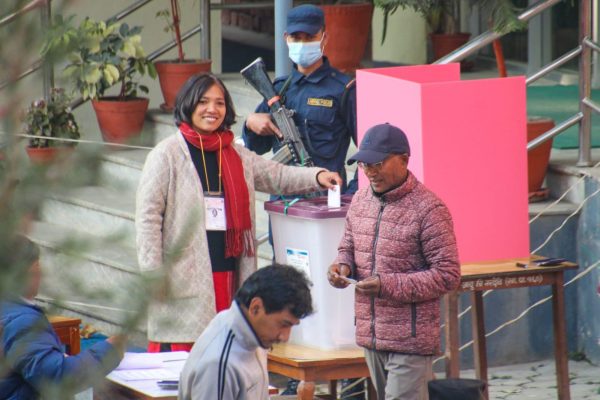 मानुषीले गरिन् मतदान