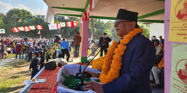 प्रचण्ड भन्छन्- मंसिर ४ संविधान मास्ने र बचाउनेबीचको लडाइँ