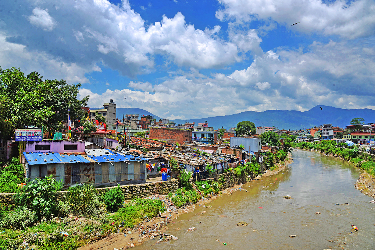 काठमाडौंका नदी किनारका सुकुम्वासी बस्ती १० दिनपछि भत्काइने